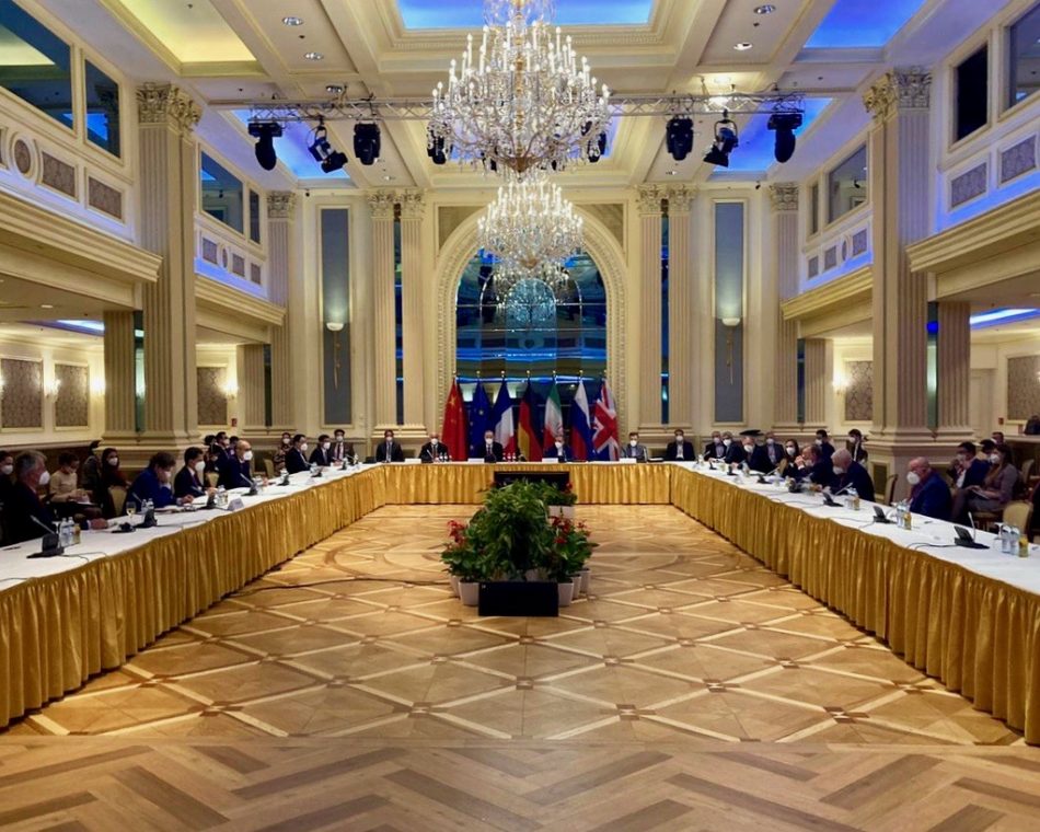 Delegates to the Iran nuclear talks
